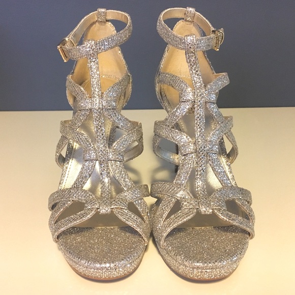 Sandra dress sandals by MICHAEL Michael Kors - Picture 5 of 6